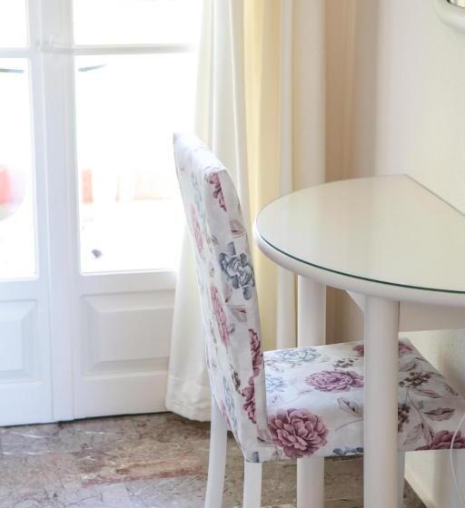 Отель Dendrolivano