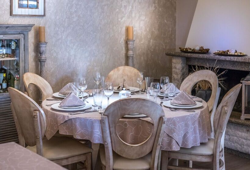 酒店 Greek Pride Cronwell Rahoni