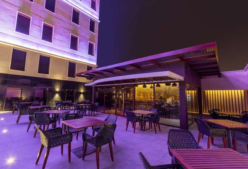 בית מלון כפרי Joudyan Olaya Riyadh By Elaf