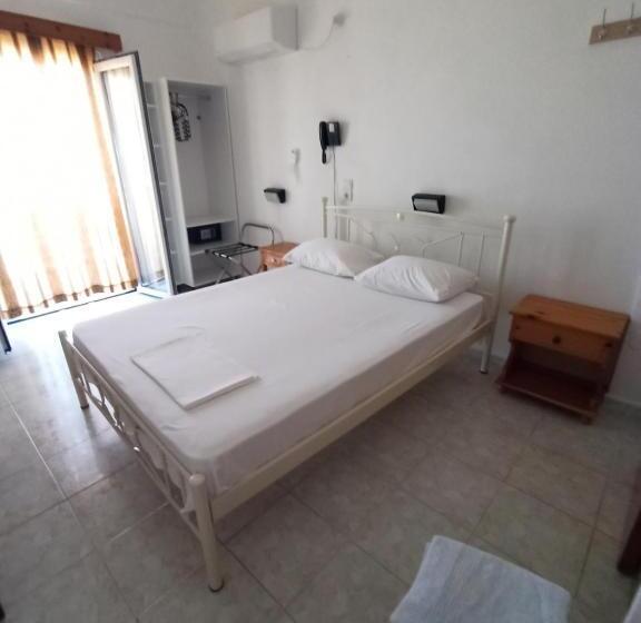 בית מלון כפרי Galini