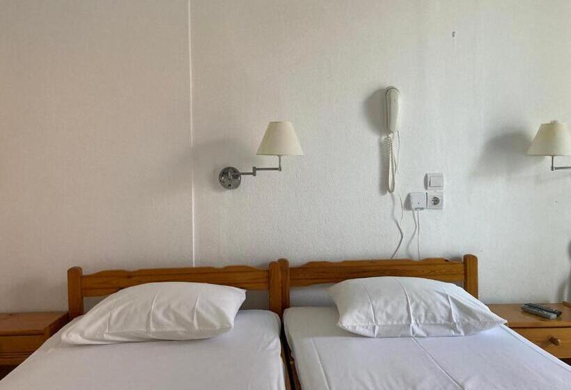 בית מלון כפרי Galini