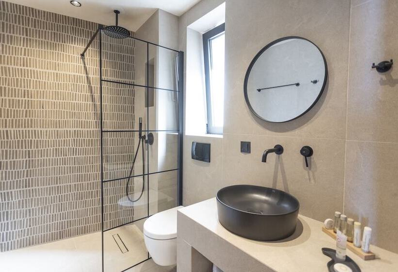 בית מלון כפרי Pnoes Luxury Suites