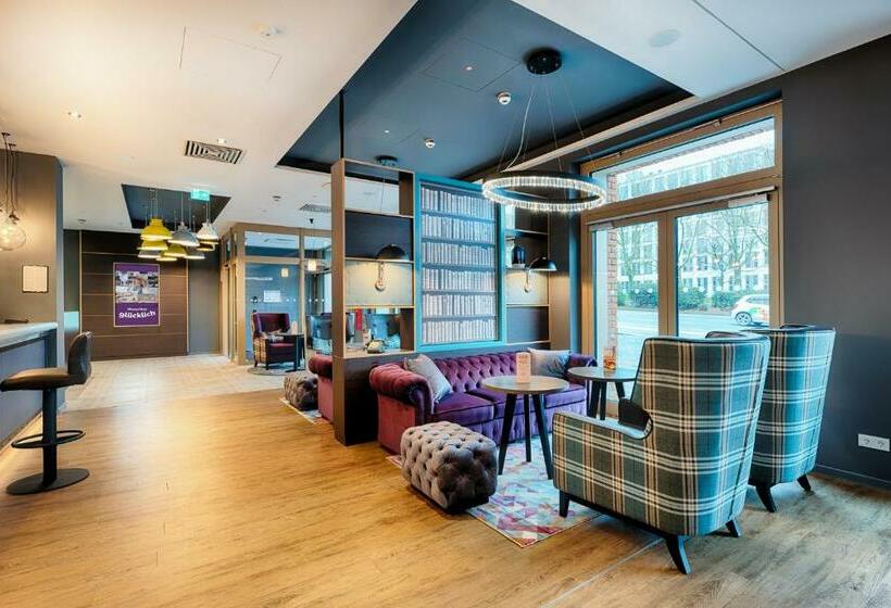 호텔 Premier Inn Wiesbaden City Centre