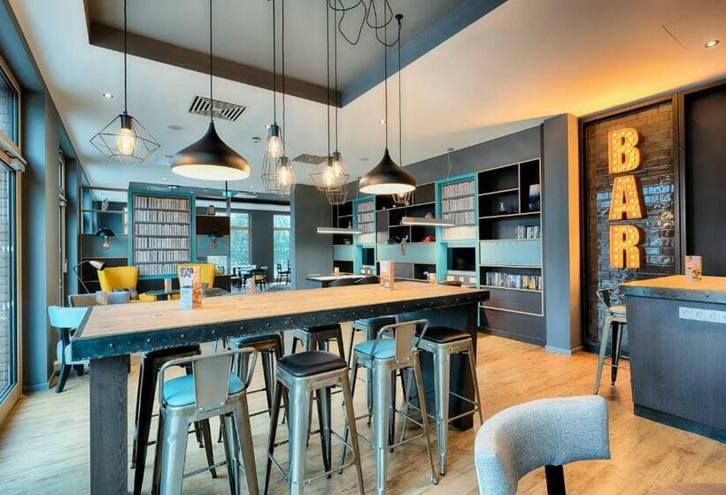 호텔 Premier Inn Wiesbaden City Centre