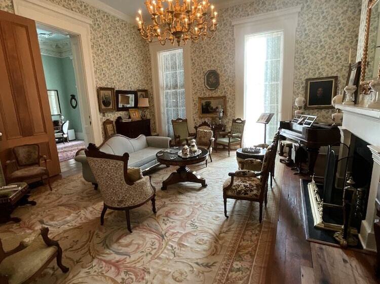 فندق The Belmont 1857