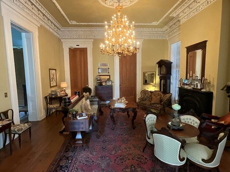 فندق The Belmont 1857