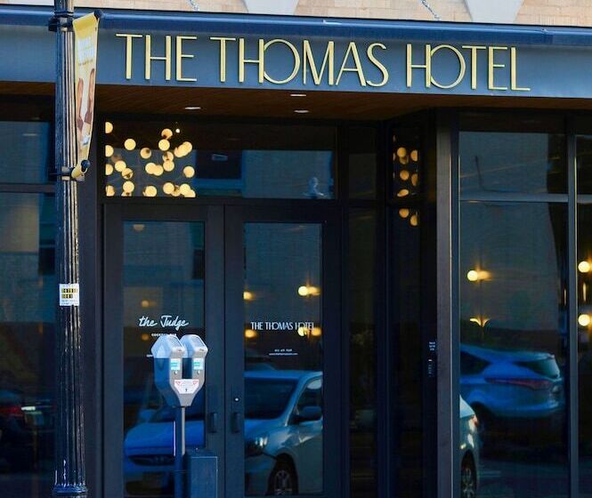 فندق The Thomas