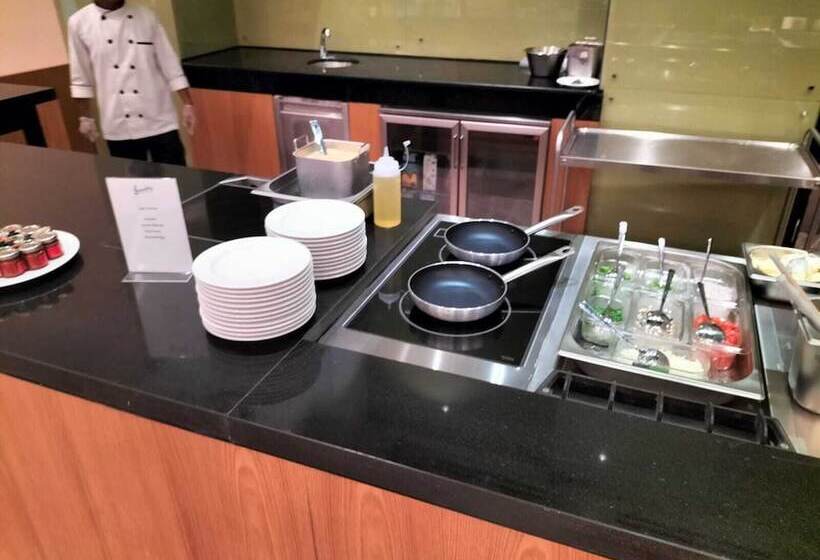 هتل Tulip Inn Majan