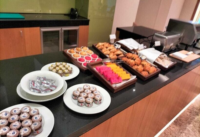 هتل Tulip Inn Majan