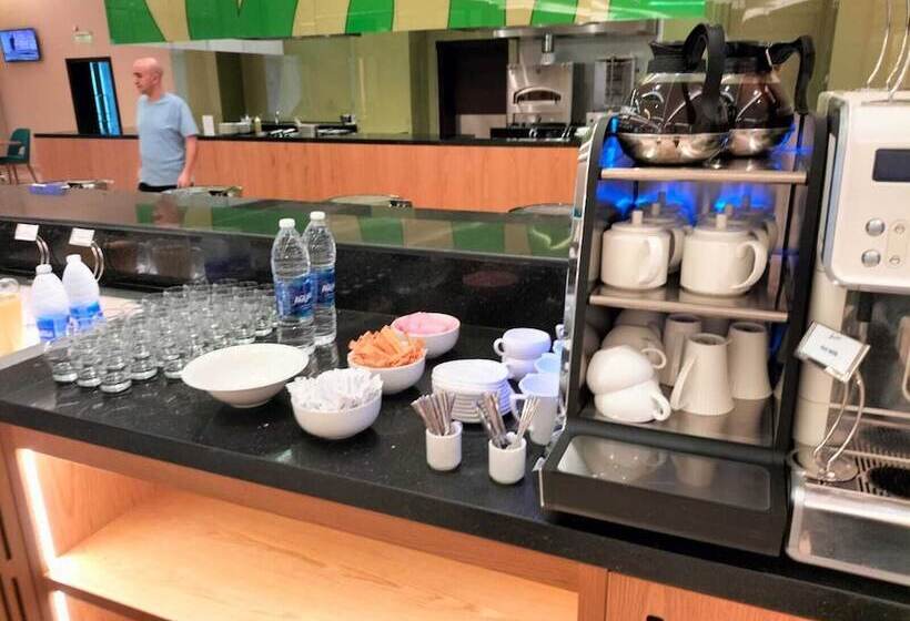 هتل Tulip Inn Majan