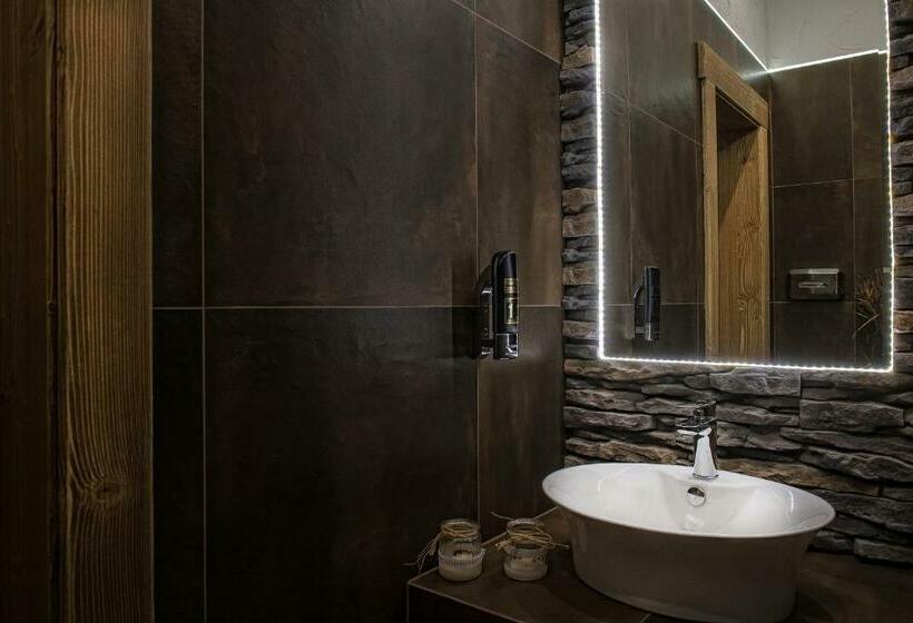 پانسیون Penzion Safran