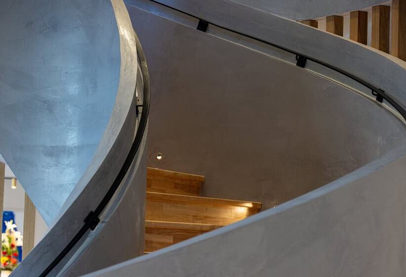 فندق Crowne Plaza Marseille Le Dome