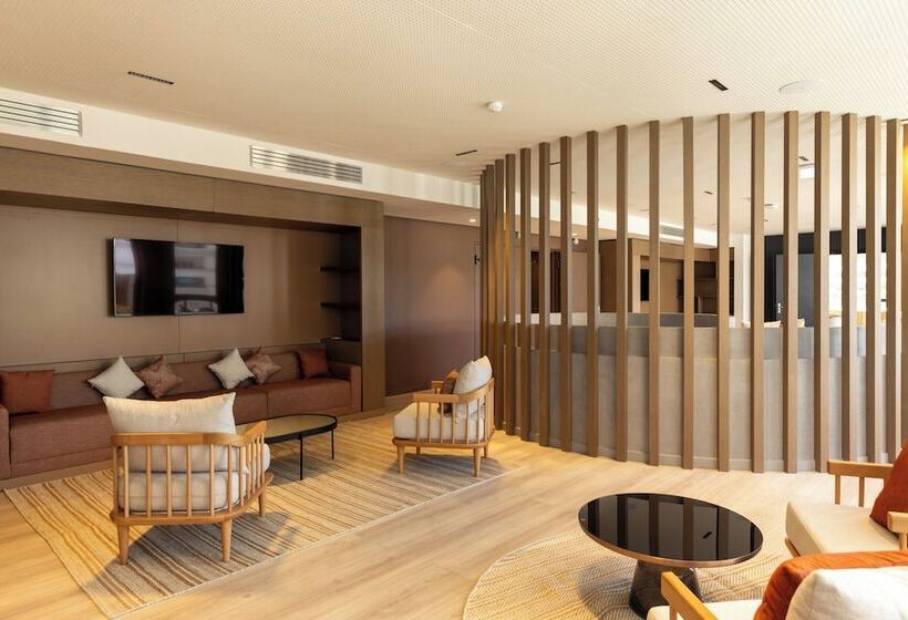 فندق Crowne Plaza Marseille Le Dome