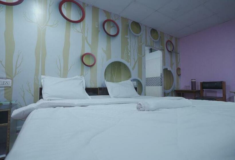 酒店 N C Continental By Wb Inn