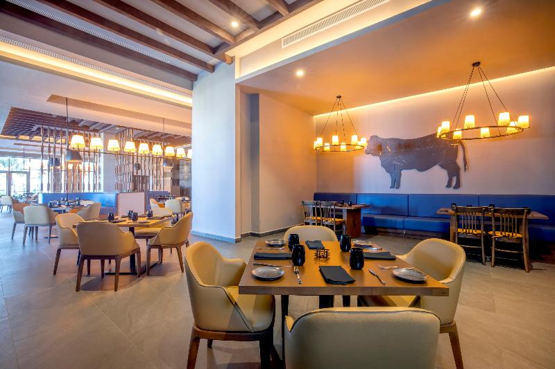 فندق Royalton Splash Riviera Cancun, An Autograph Collection Allinclusive Resort