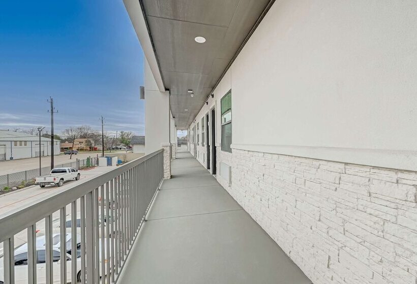 Surestay Hotel By Best Western Houston Southeast