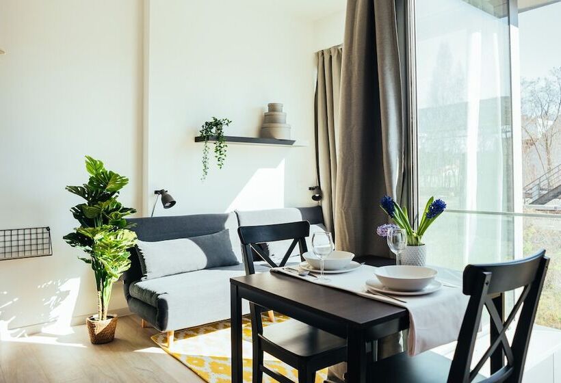 The Rix Studios & Suites