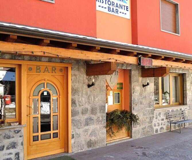 簡易ホテル Albergo Ristorante Morandi