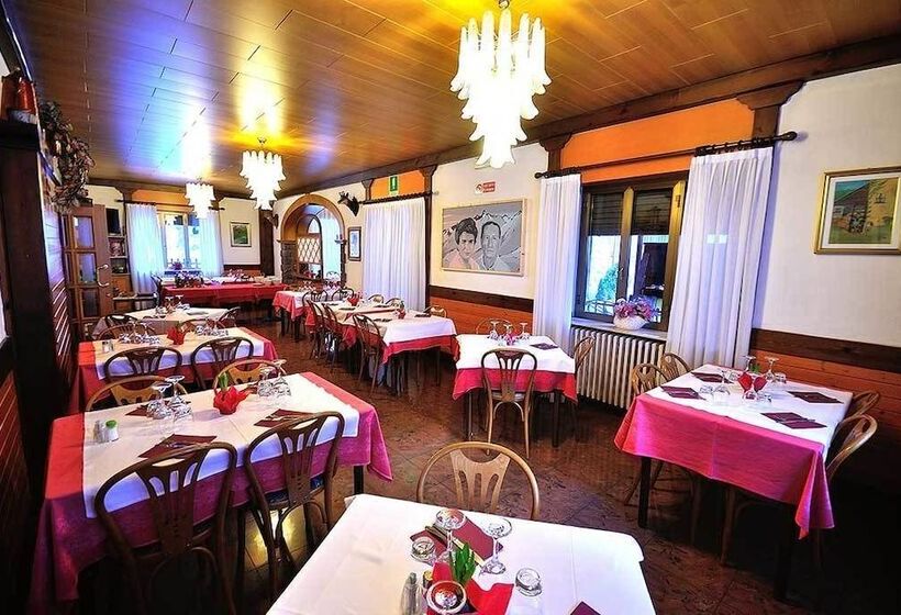 簡易ホテル Albergo Ristorante Morandi