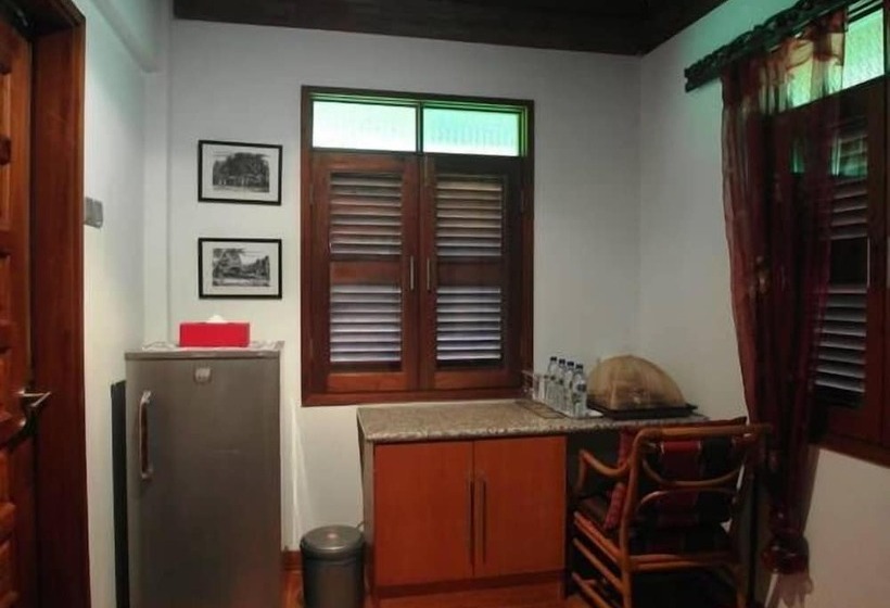 هتل Panji Panji Tropical Wooden Home