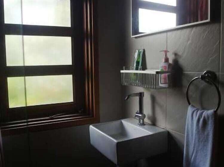 호텔 Panji Panji Tropical Wooden Home