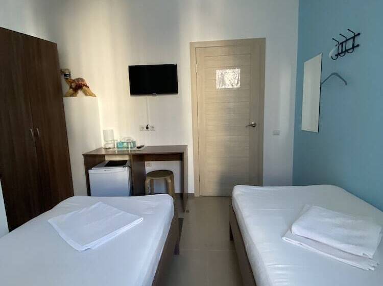 Отель White House