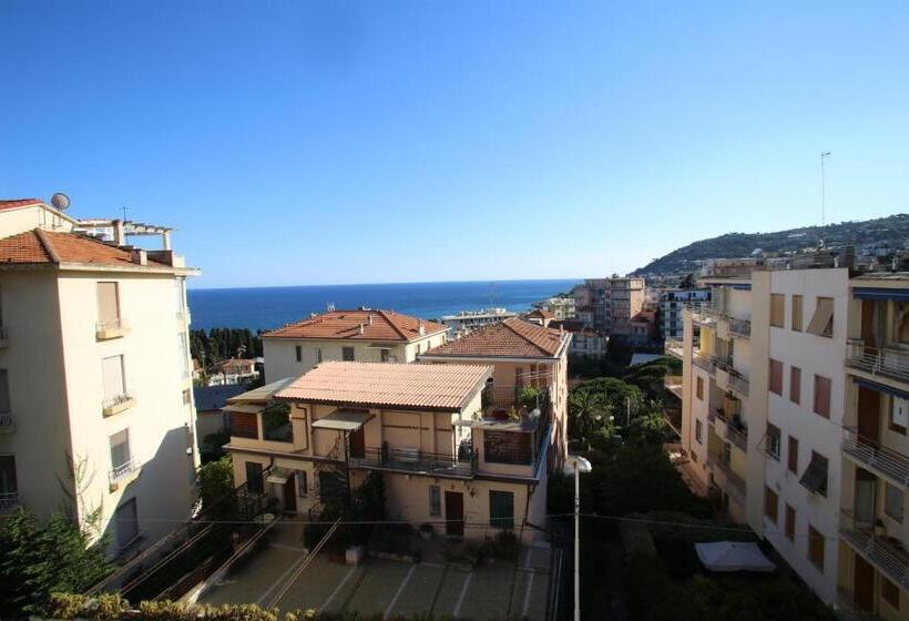 53 Solaro Apartments