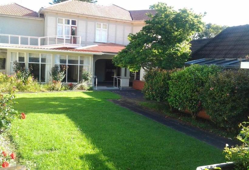 הוסטל Hikurangi Stay Place