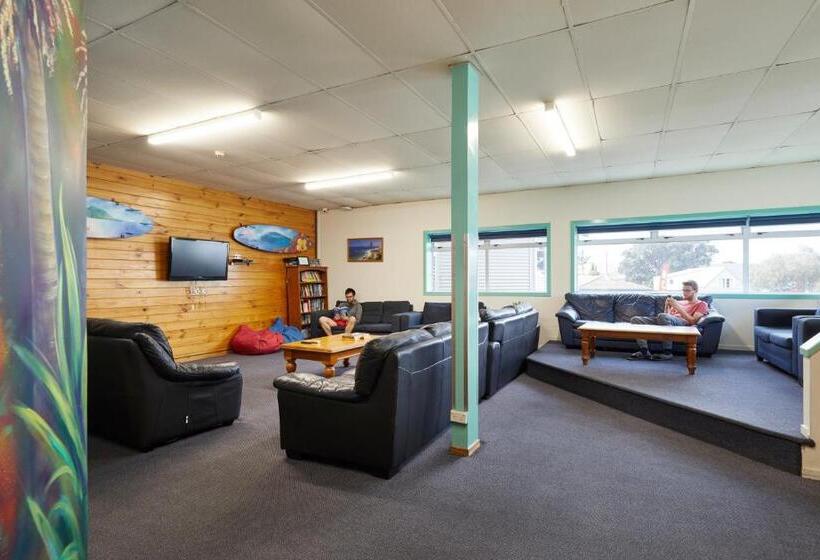 Общежитие Pacific Coast Lodge And Backpackers