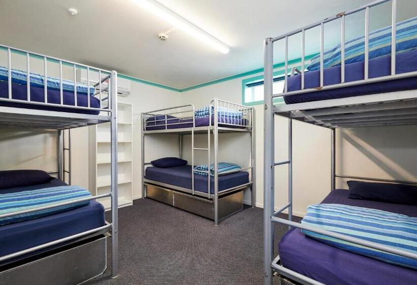 Общежитие Pacific Coast Lodge And Backpackers