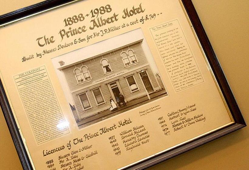 فندق صغير The Prince Albert Backpackers & Bar