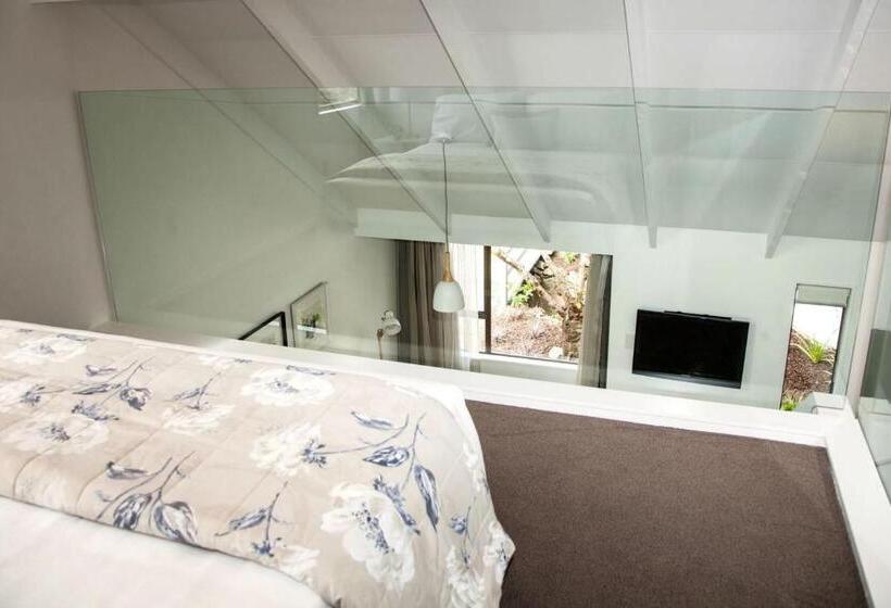 مُتل Aria On Bank