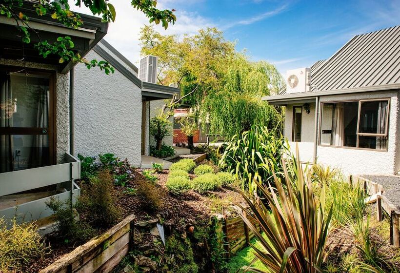 مُتل Aria On Bank