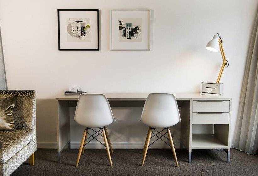 مُتل Aria On Bank