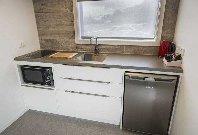 مُتل Aria On Bank