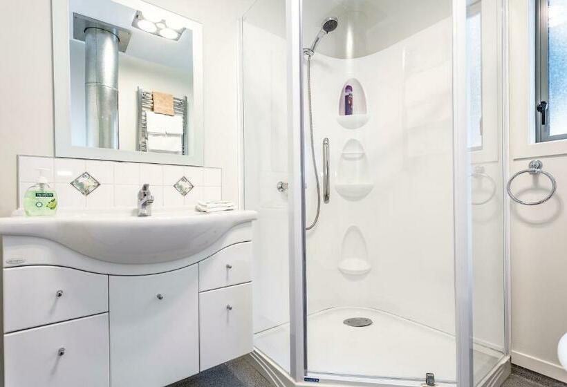 تختخواب و صبحانه Hunters Moon