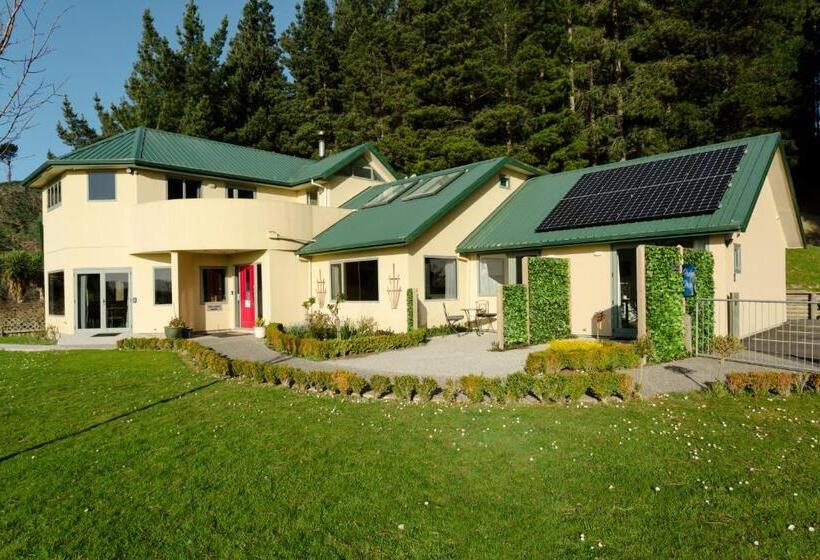 تختخواب و صبحانه Hunters Moon