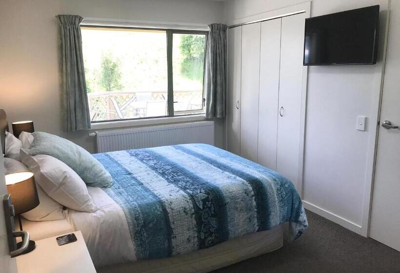 تختخواب و صبحانه Hunters Moon