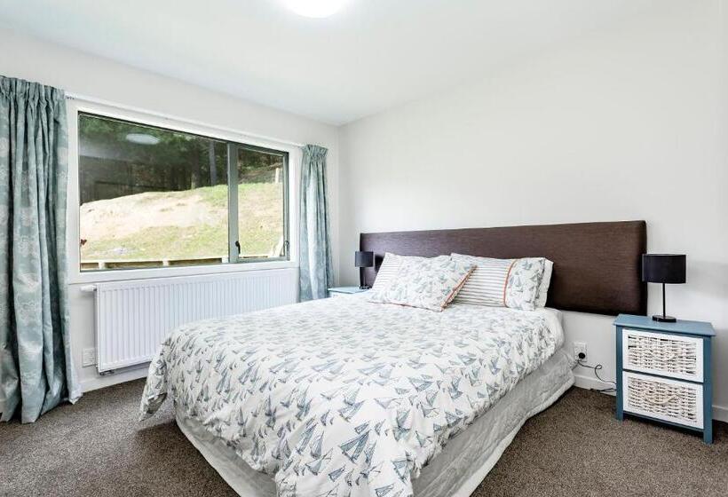 تختخواب و صبحانه Hunters Moon