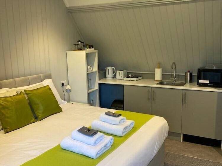 Bed and Breakfast Petherton Cottage Studios