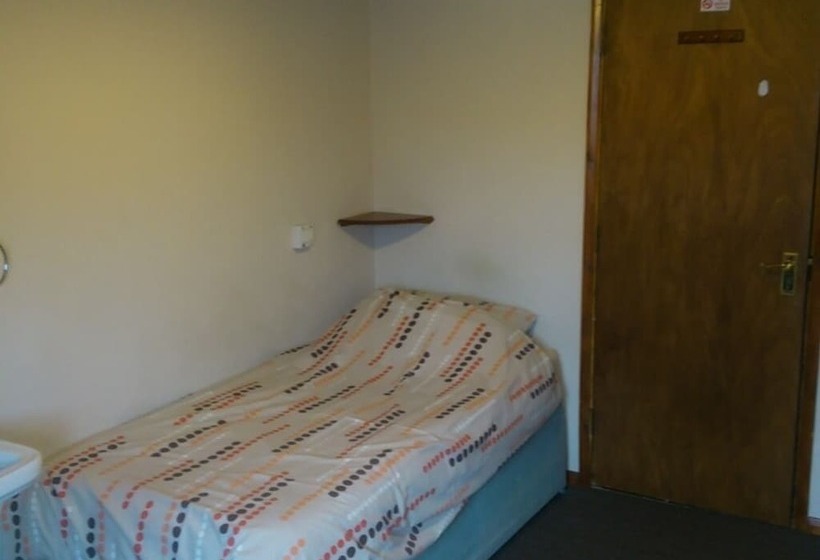 مبيت وإفطار The Lodge Guest House