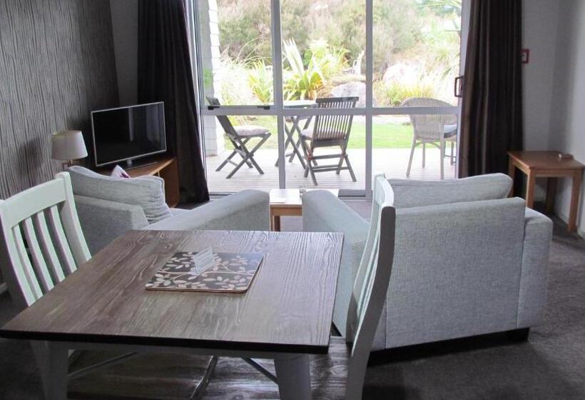 צימר Tongariro Suites