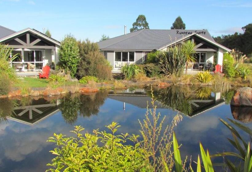 צימר Tongariro Suites