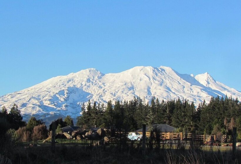 צימר Tongariro Suites