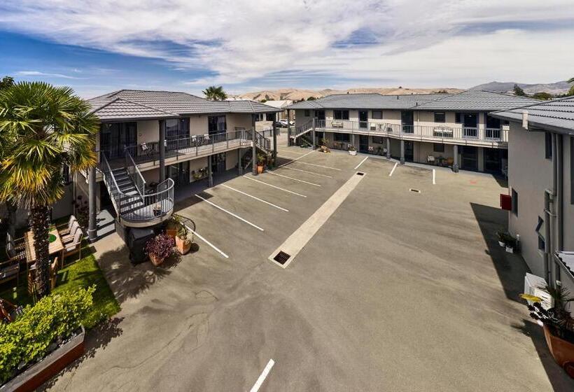 Blenheim Palms Motel