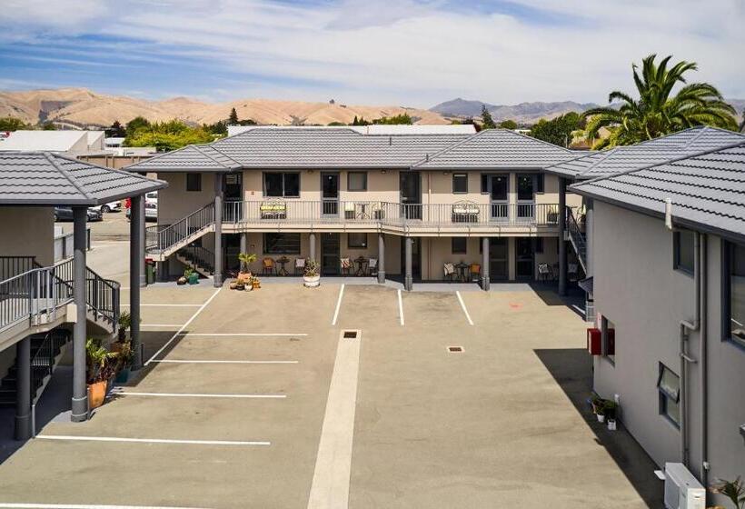 Blenheim Palms Motel