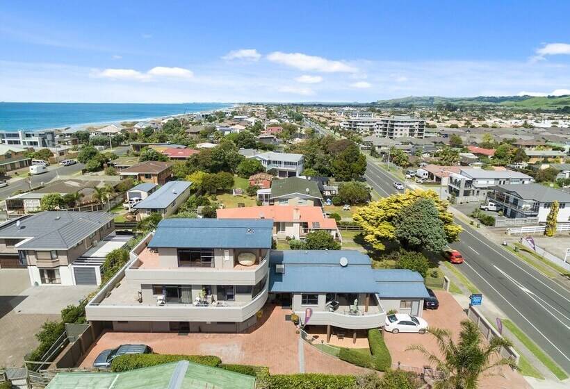 Boatshed Motel Apartments