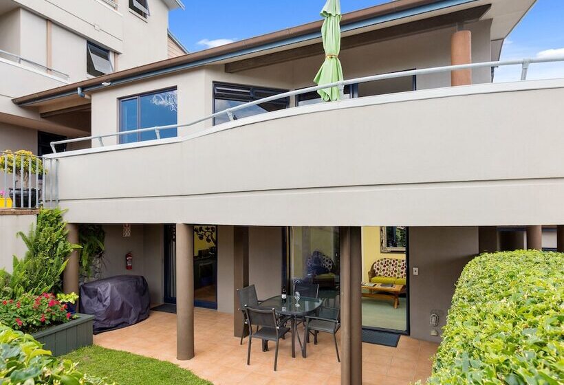 Boatshed Motel Apartments