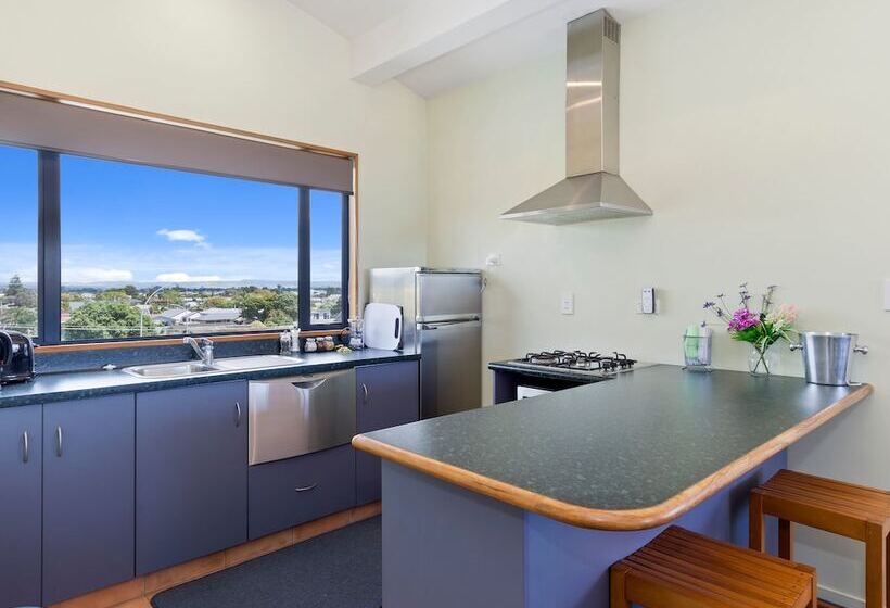 Boatshed Motel Apartments