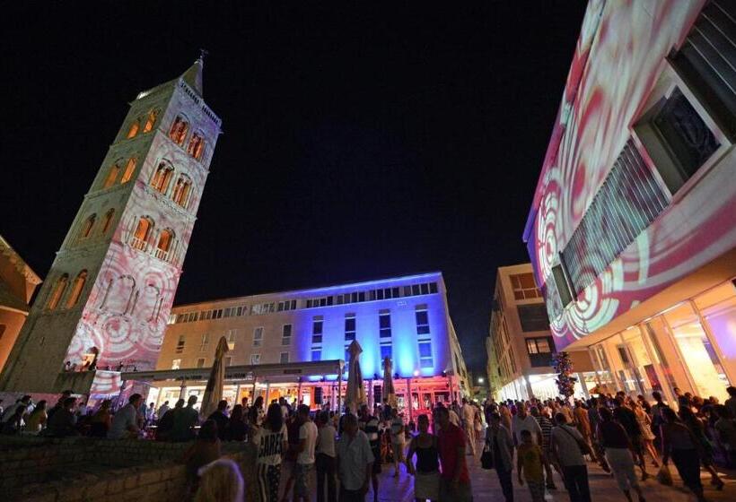 Boutique Hostel Forum